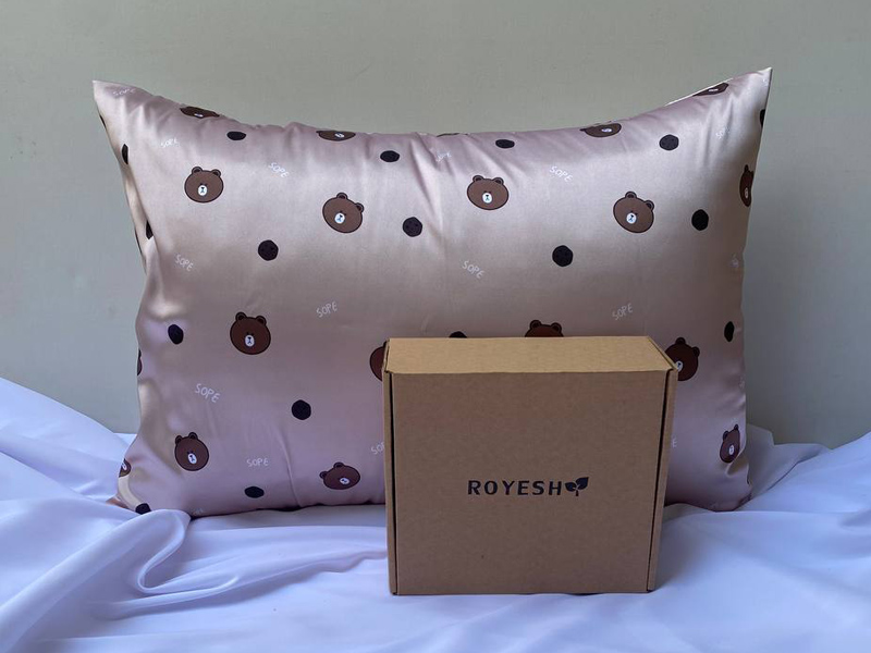 روبالشتی ساتن طرح خرس